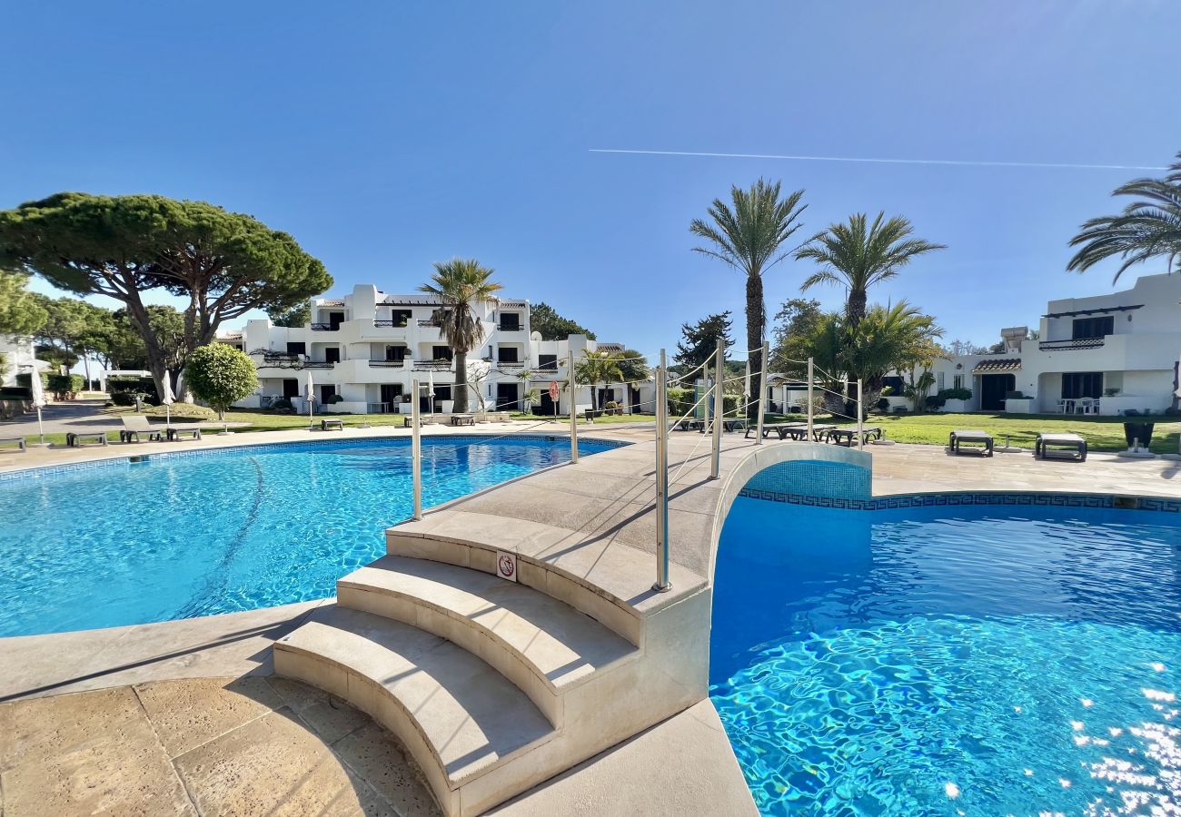 Apartamento em Albufeira - ALBUFEIRA BALAIA GOLF VILLAGE 1 WITH POOL by HOMIN