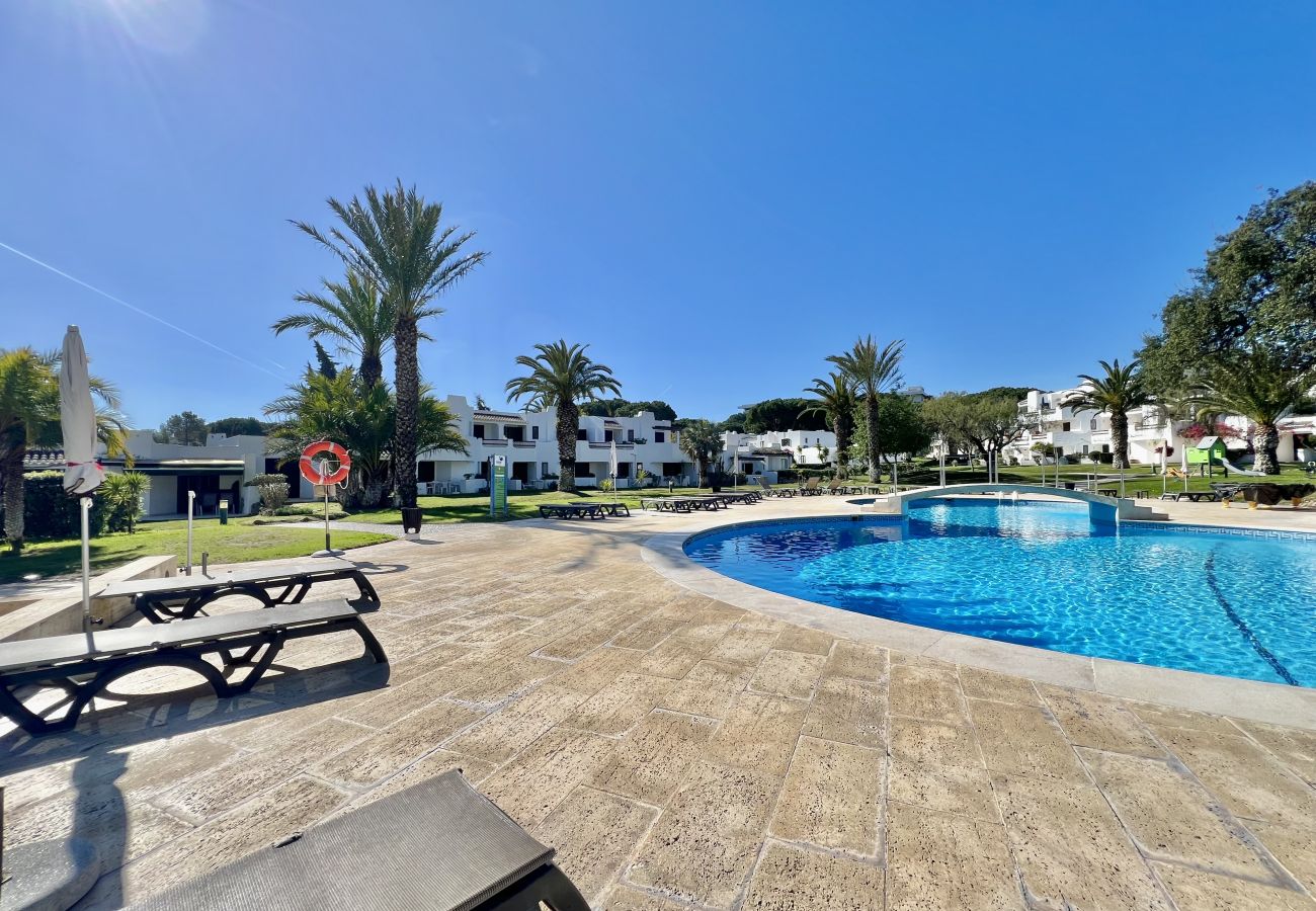 Apartamento em Albufeira - ALBUFEIRA BALAIA GOLF VILLAGE 1 WITH POOL by HOMIN