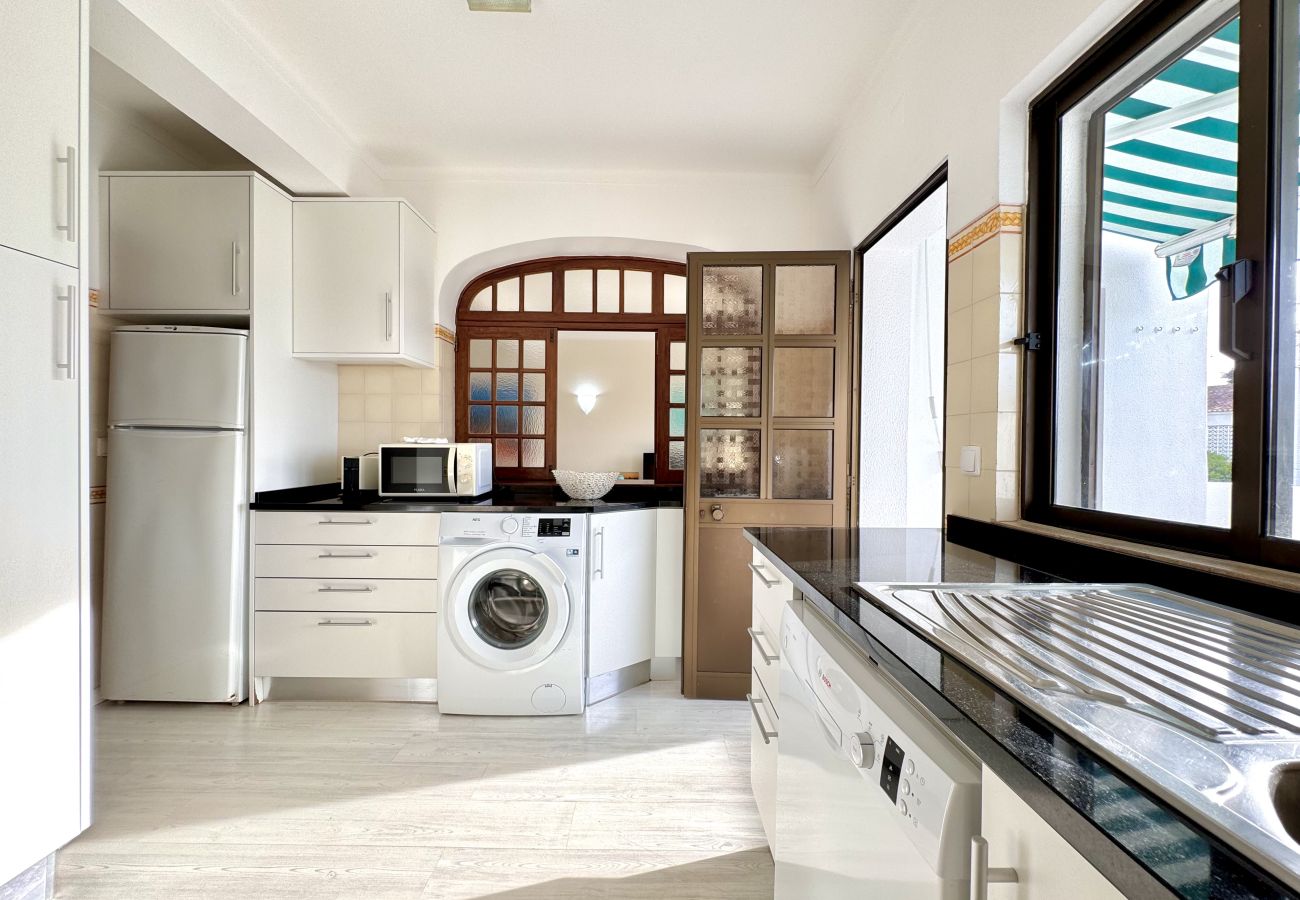 Apartamento em Vilamoura - VILAMOURA BRIGHTNESS APARTMENT WITH POOL by HOMING