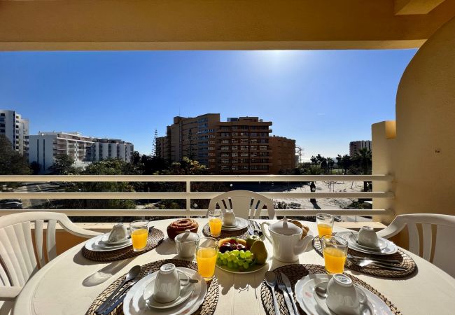 Apartamento em Vilamoura - VILAMOURA MARINA MAR 2 WITH POOL by HOMING Apartamento em Vilamoura - VILAMOURA MARINA MAR 2 WITH POOL by HOMING