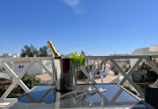 Apartamento em Portimão - PRAIA DA ROCHA UNIQUE DESIGN WITH POOL by HOMING Apartamento em Portimão - PRAIA DA ROCHA UNIQUE DESIGN WITH POOL by HOMING