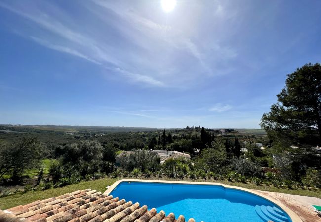 Villa em Portimão - PORTIMÃO BELLEVUE VILLA WITH POOL by HOMING Villa em Portimão - PORTIMÃO BELLEVUE VILLA WITH POOL by HOMING