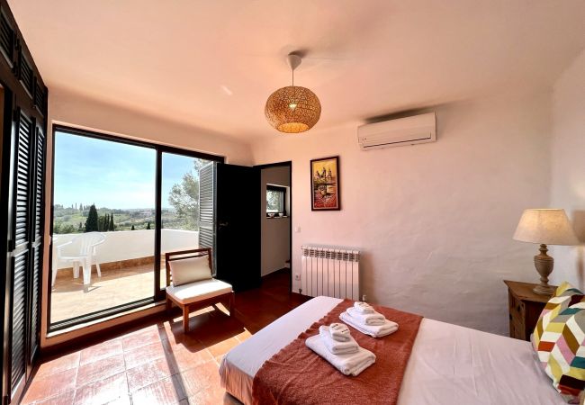 Villa em Portimão - PORTIMÃO BELLEVUE VILLA WITH POOL by HOMING Villa em Portimão - PORTIMÃO BELLEVUE VILLA WITH POOL by HOMING