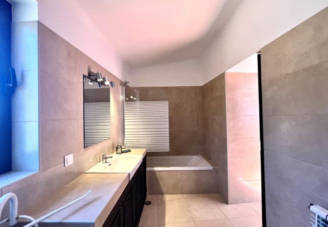 Villa em Portimão - PORTIMÃO BELLEVUE VILLA WITH POOL by HOMING Villa em Portimão - PORTIMÃO BELLEVUE VILLA WITH POOL by HOMING