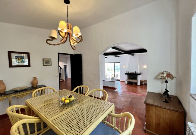 Villa em Portimão - PORTIMÃO BELLEVUE VILLA WITH POOL by HOMING Villa em Portimão - PORTIMÃO BELLEVUE VILLA WITH POOL by HOMING