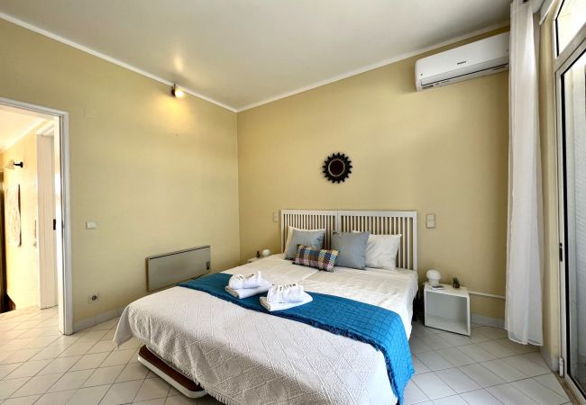 Apartamento em Albufeira - ALBUFEIRA SUNSET WITH POOL by HOMING Apartamento em Albufeira - ALBUFEIRA SUNSET WITH POOL by HOMING