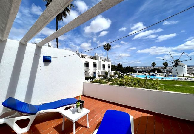 Apartamento em Albufeira - ALBUFEIRA SUNSET WITH POOL by HOMING Apartamento em Albufeira - ALBUFEIRA SUNSET WITH POOL by HOMING