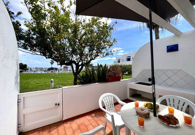 Apartamento em Albufeira - ALBUFEIRA SUNSET WITH POOL by HOMING Apartamento em Albufeira - ALBUFEIRA SUNSET WITH POOL by HOMING