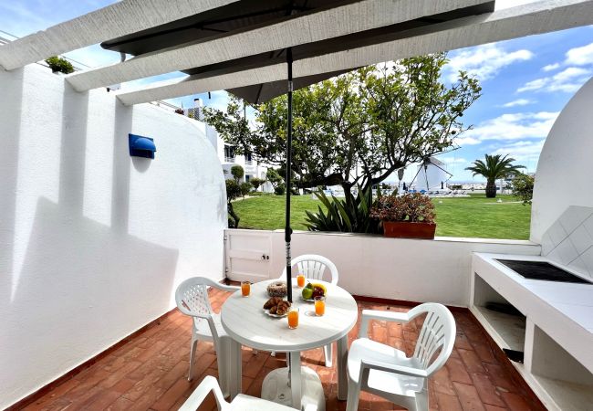 Apartamento em Albufeira - ALBUFEIRA SUNSET WITH POOL by HOMING Apartamento em Albufeira - ALBUFEIRA SUNSET WITH POOL by HOMING