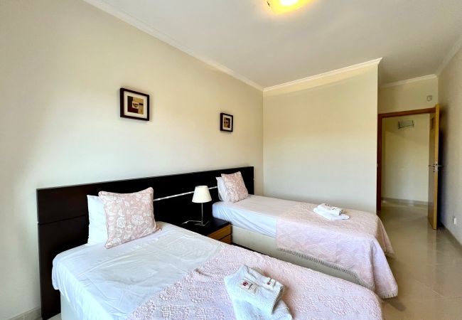 Villa em Pêra - PÊRA BRIGHTNESS VILLA by HOMING Villa em Pêra - PÊRA BRIGHTNESS VILLA by HOMING