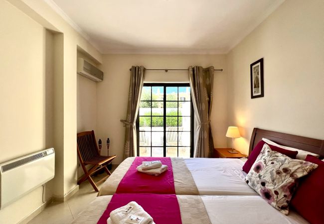 Villa em Pêra - PÊRA BRIGHTNESS VILLA by HOMING Villa em Pêra - PÊRA BRIGHTNESS VILLA by HOMING