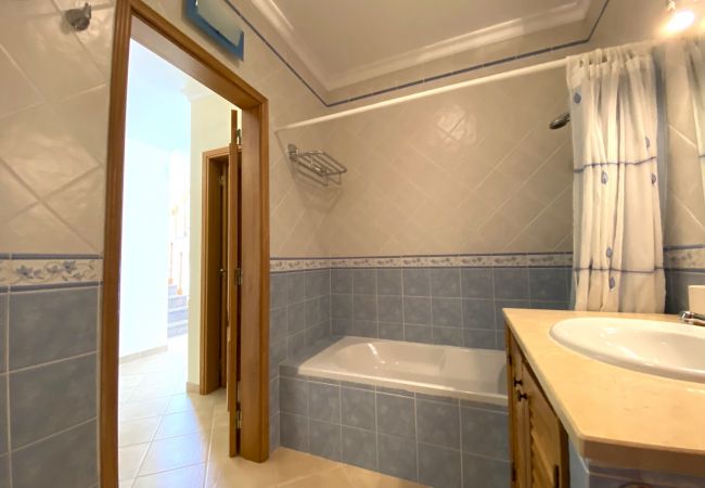 Villa em Pêra - PÊRA AMAZING VILLA WITH POOL by HOMING Villa em Pêra - PÊRA AMAZING VILLA WITH POOL by HOMING