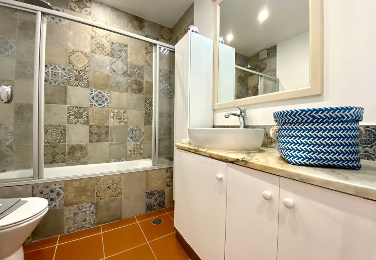 Apartamento em Albufeira - ALBUFEIRA SKYLIGHT 1 WITH POOL by HOMING
