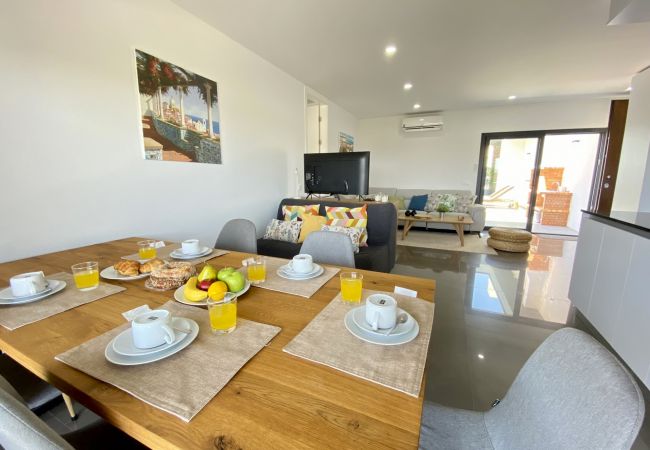 Apartamento em Tavira - TAVIRA GRAND BALCONY WITH POOL by HOMING Apartamento em Tavira - TAVIRA GRAND BALCONY WITH POOL by HOMING