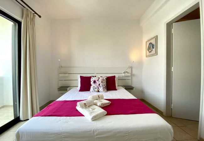Apartamento em Vilamoura - VILAMOURA TWINS 1 WITH POOL by HOMING Apartamento em Vilamoura - VILAMOURA TWINS 1 WITH POOL by HOMING