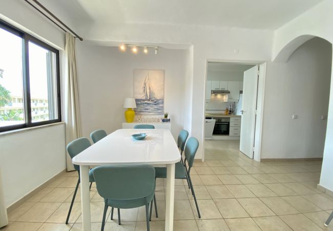 Apartamento em Vilamoura - VILAMOURA TWINS 1 WITH POOL by HOMING Apartamento em Vilamoura - VILAMOURA TWINS 1 WITH POOL by HOMING