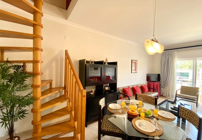 Apartamento em Vilamoura - VILAMOURA TYPICAL 2 WITH POOL by HOMING Apartamento em Vilamoura - VILAMOURA TYPICAL 2 WITH POOL by HOMING