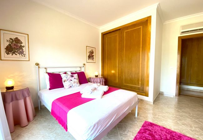 Apartamento em Vilamoura - VILAMOURA TYPICAL 2 WITH POOL by HOMING Apartamento em Vilamoura - VILAMOURA TYPICAL 2 WITH POOL by HOMING