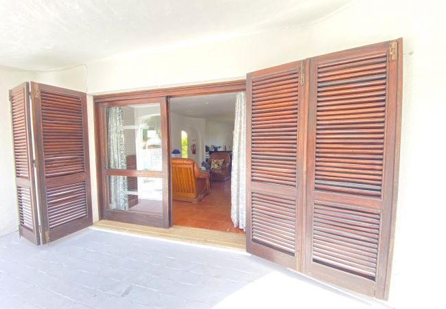 Villa em Albufeira - ALBUFEIRA VINTAGE DESIGN VILLA WITH POOL by HOMING Villa em Albufeira - ALBUFEIRA VINTAGE DESIGN VILLA WITH POOL by HOMING