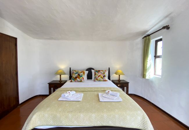 Villa em Albufeira - ALBUFEIRA VINTAGE DESIGN VILLA WITH POOL by HOMING Villa em Albufeira - ALBUFEIRA VINTAGE DESIGN VILLA WITH POOL by HOMING