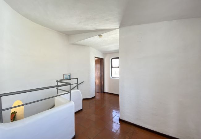 Villa em Albufeira - ALBUFEIRA VINTAGE DESIGN VILLA WITH POOL by HOMING Villa em Albufeira - ALBUFEIRA VINTAGE DESIGN VILLA WITH POOL by HOMING