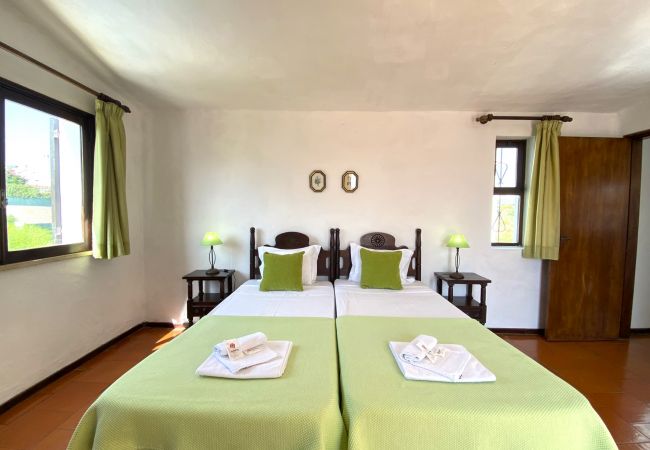 Villa em Albufeira - ALBUFEIRA VINTAGE DESIGN VILLA WITH POOL by HOMING Villa em Albufeira - ALBUFEIRA VINTAGE DESIGN VILLA WITH POOL by HOMING