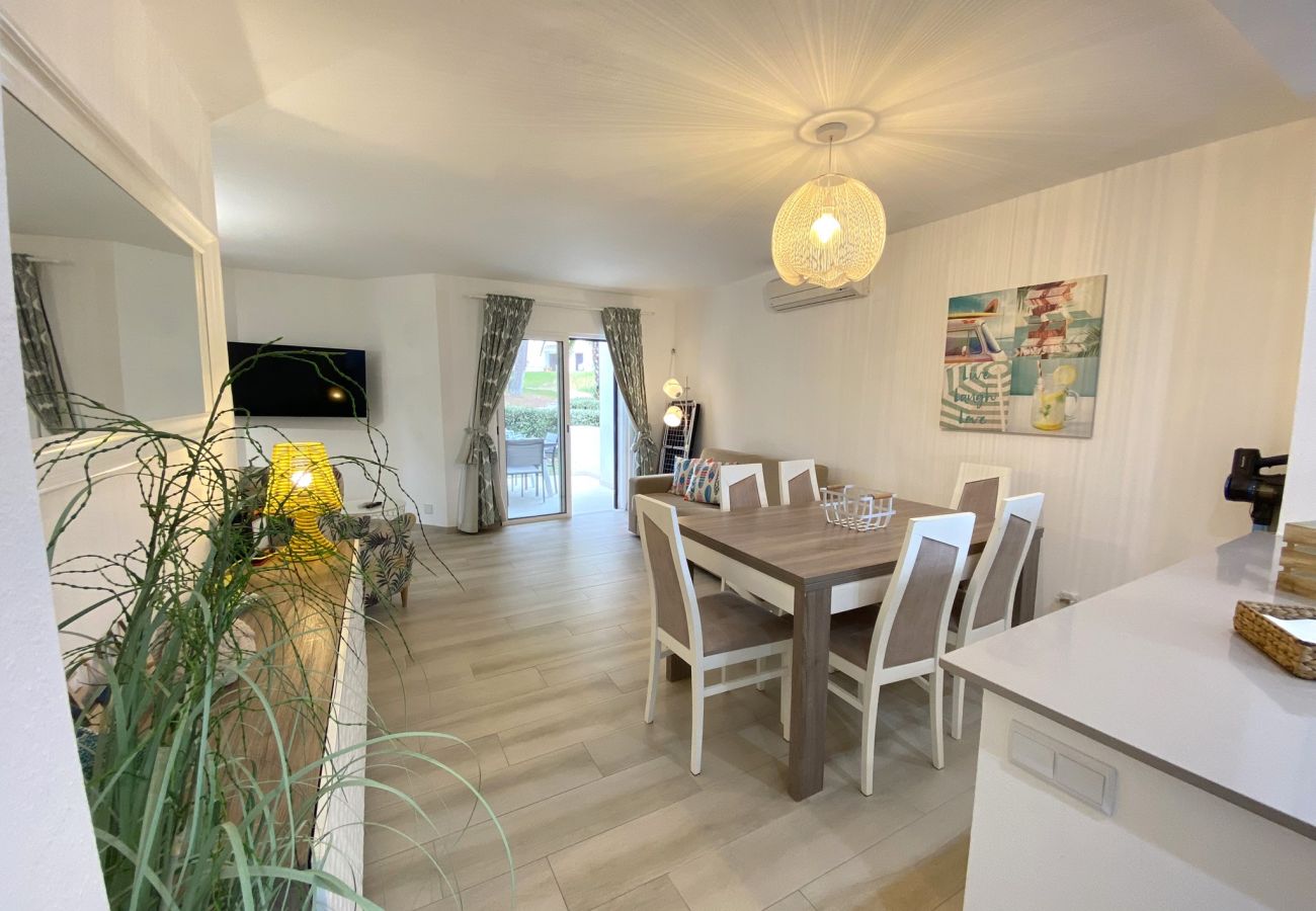Apartamento em Albufeira - ALBUFEIRA BALAIA GOLF VILLAGE 3 WITH POOL byHOMING