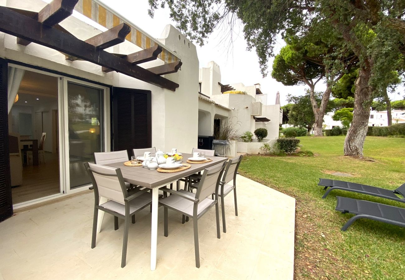 Apartamento em Albufeira - ALBUFEIRA BALAIA GOLF VILLAGE 3 WITH POOL byHOMING