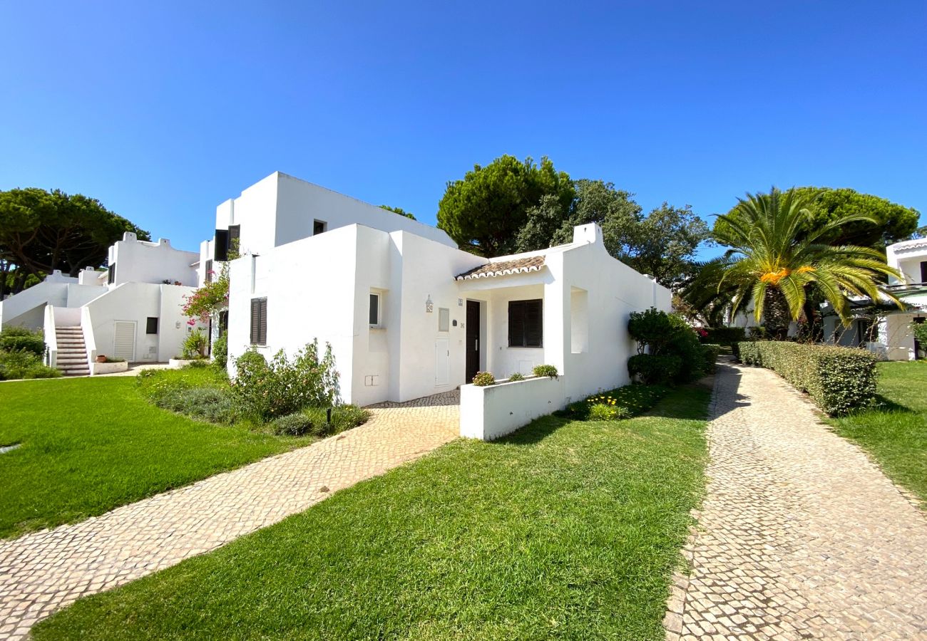 Apartamento em Albufeira - ALBUFEIRA BALAIA GOLF VILLAGE 3 WITH POOL byHOMING