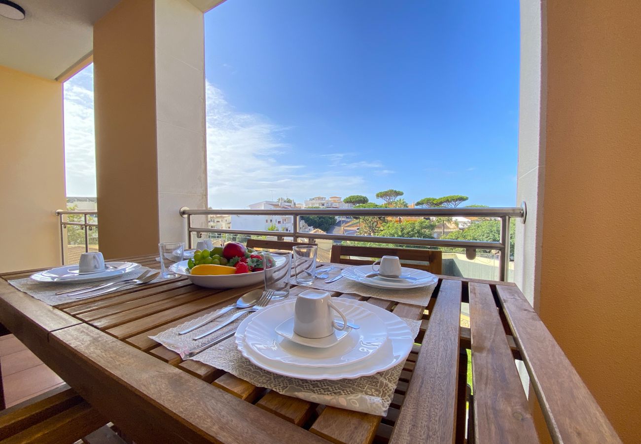 Apartamento em Albufeira - ALBUFEIRA SUNNY STYLE WITH POOL by HOMING