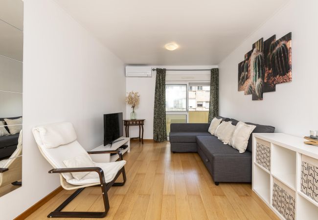 Apartamento em Lisboa - OLAIAS DESIGN by HOMING Apartamento em Lisboa - OLAIAS DESIGN by HOMING