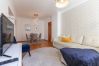 Apartamento em Lisboa - LARANJEIRAS DESIGN by HOMING Apartamento em Lisboa - LARANJEIRAS DESIGN by HOMING