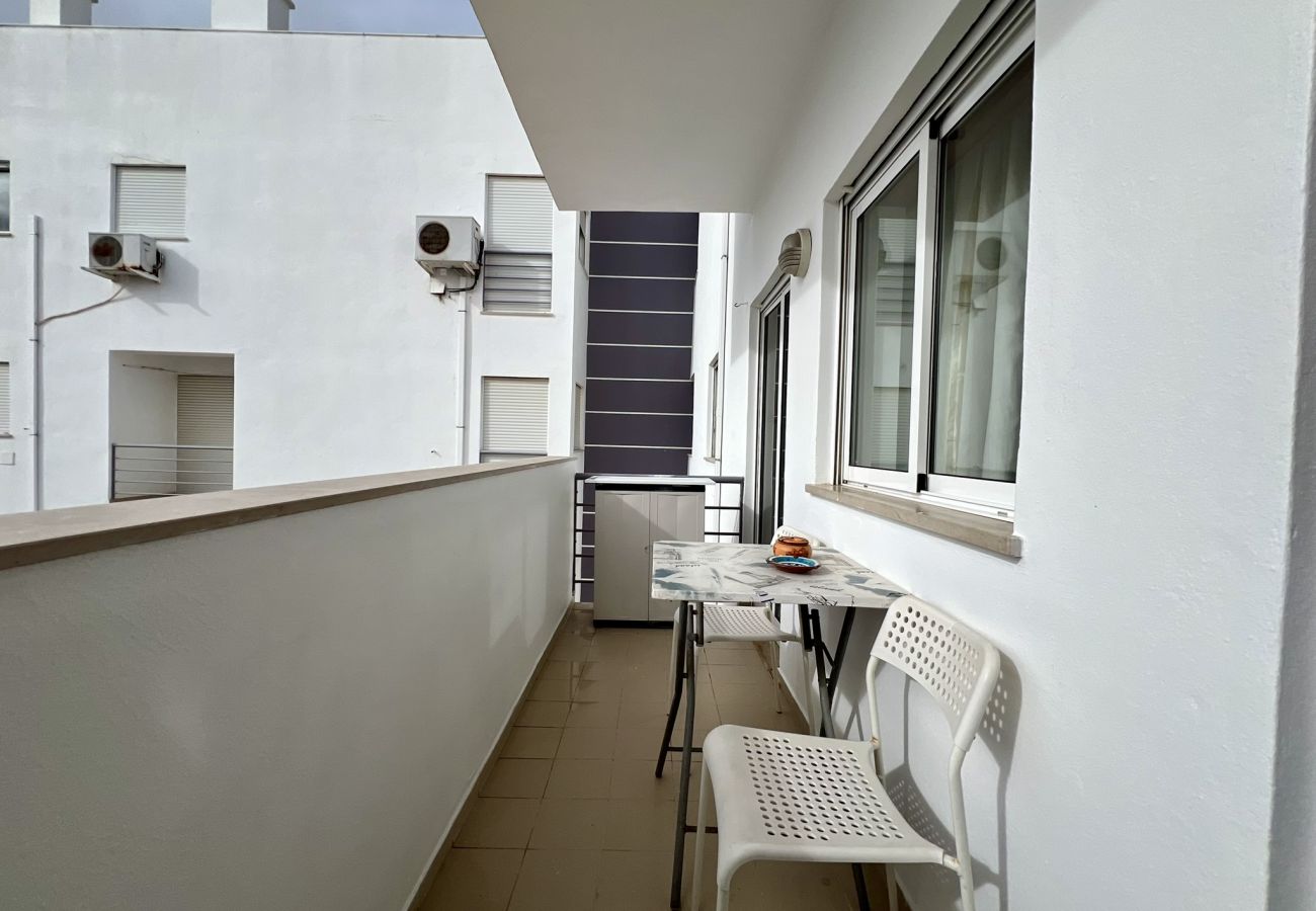 Apartamento em Albufeira - ALBUFEIRA VINTAGE APARTMENT WITH POOL by HOMING