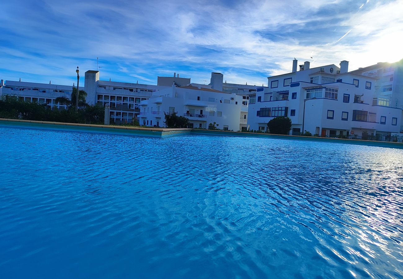 Apartamento em Albufeira - ALBUFEIRA VINTAGE APARTMENT WITH POOL by HOMING