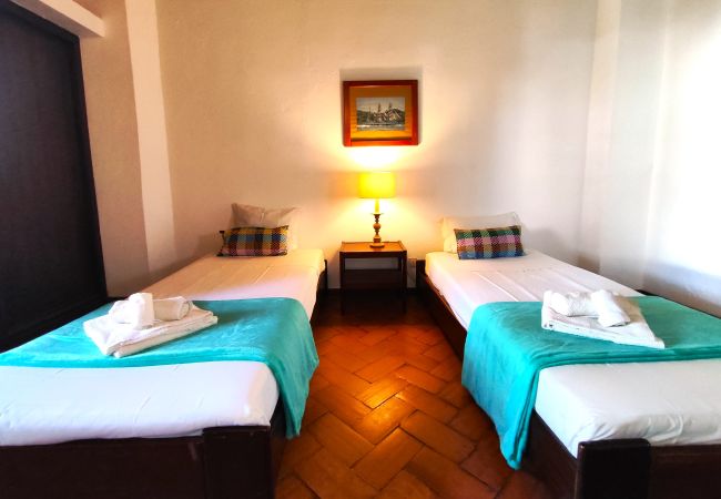 Villa em Albufeira - ALBUFEIRA AÇOTEIAS VILLA WITH POOL by HOMING Villa em Albufeira - ALBUFEIRA AÇOTEIAS VILLA WITH POOL by HOMING