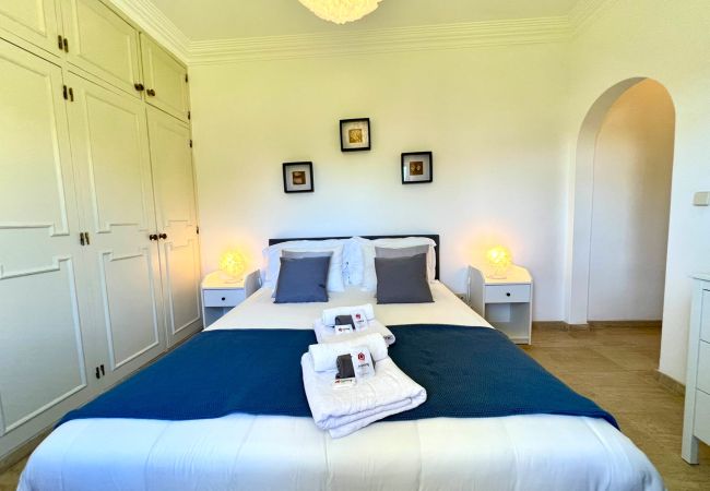 Villa em Vilamoura - VILAMOURA BRIGHTNESS VILLA WITH POOL by HOMING Villa em Vilamoura - VILAMOURA BRIGHTNESS VILLA WITH POOL by HOMING