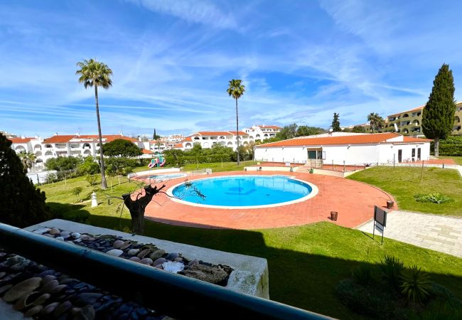 Apartamento em Albufeira - ALBUFEIRA TWINS 3 WITH POOL by HOMING Apartamento em Albufeira - ALBUFEIRA TWINS 3 WITH POOL by HOMING