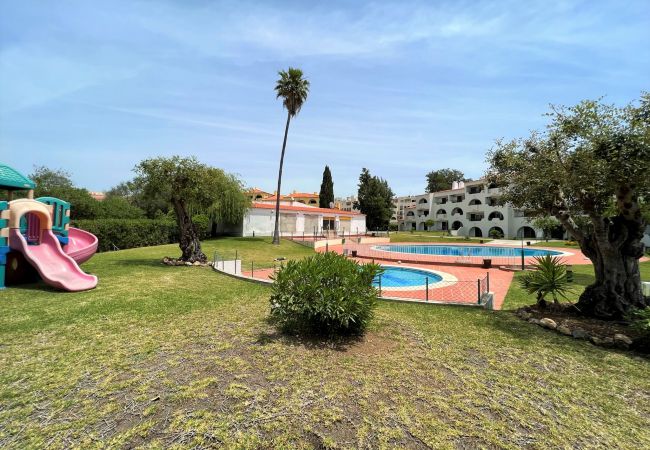 Apartamento em Albufeira - ALBUFEIRA TWINS 3 WITH POOL by HOMING Apartamento em Albufeira - ALBUFEIRA TWINS 3 WITH POOL by HOMING