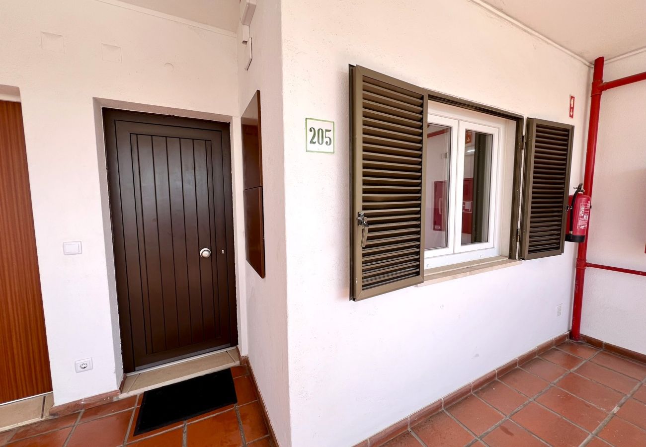 Apartamento em Albufeira - ALBUFEIRA TWINS 3 WITH POOL by HOMING