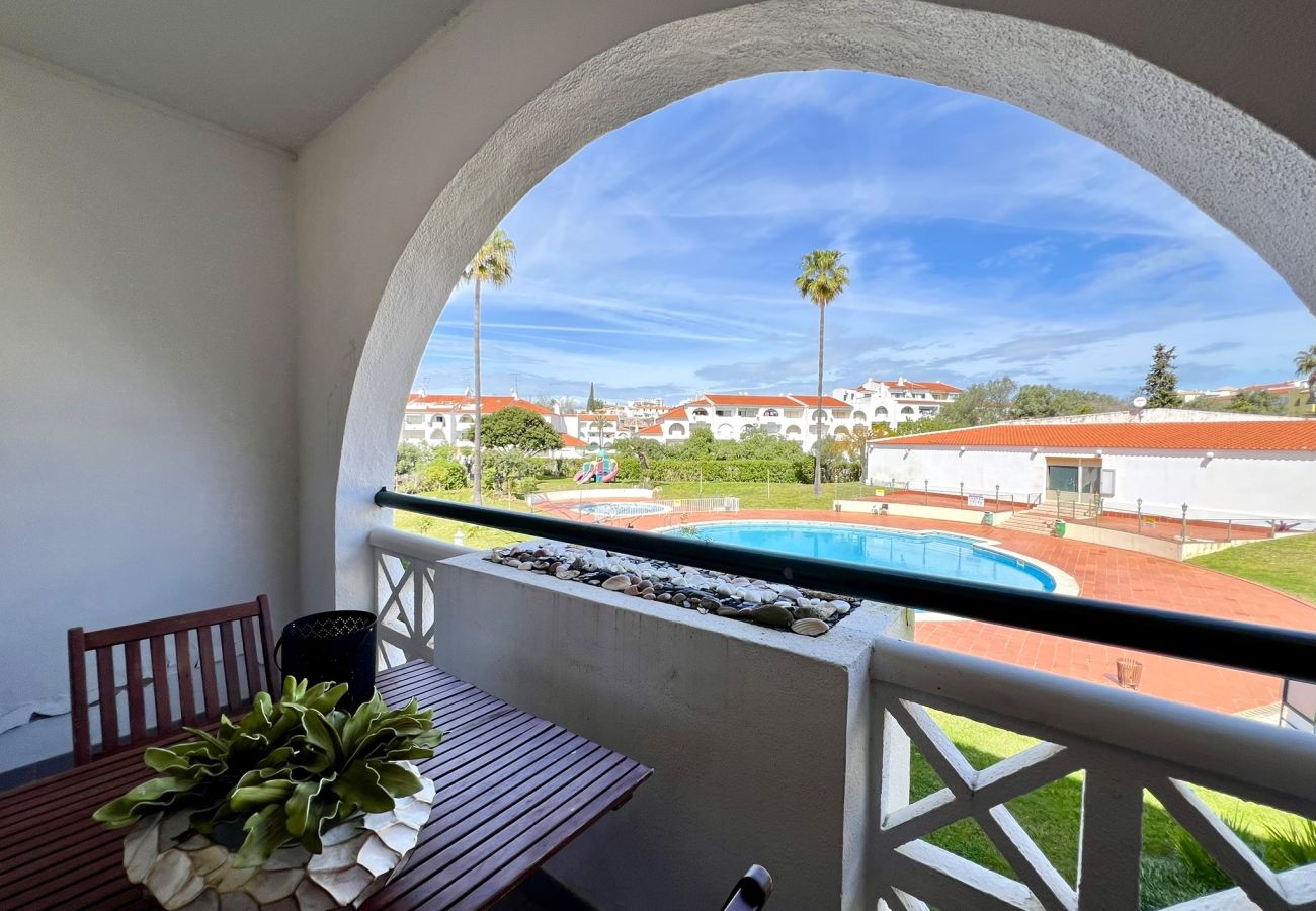 Apartamento em Albufeira - ALBUFEIRA TWINS 3 WITH POOL by HOMING