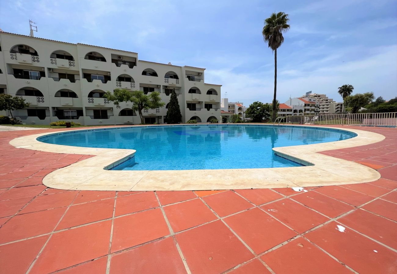 Apartamento em Albufeira - ALBUFEIRA TWINS 3 WITH POOL by HOMING