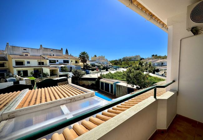 Villa em Albufeira - ALBUFEIRA SUMMER VILLA 1 WITH POOL by HOMING Villa em Albufeira - ALBUFEIRA SUMMER VILLA 1 WITH POOL by HOMING