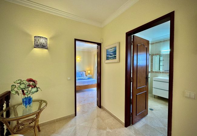 Villa em Albufeira - ALBUFEIRA SUMMER VILLA 1 WITH POOL by HOMING Villa em Albufeira - ALBUFEIRA SUMMER VILLA 1 WITH POOL by HOMING