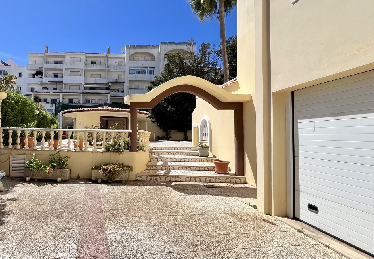 Apartamento em Albufeira - ALBUFEIRA MARINA SOL WITH POOL by HOMING