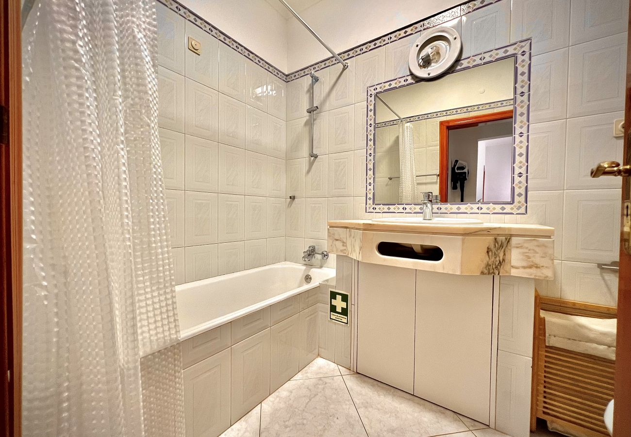 Apartamento em Albufeira - ALBUFEIRA MARINA SOL WITH POOL by HOMING