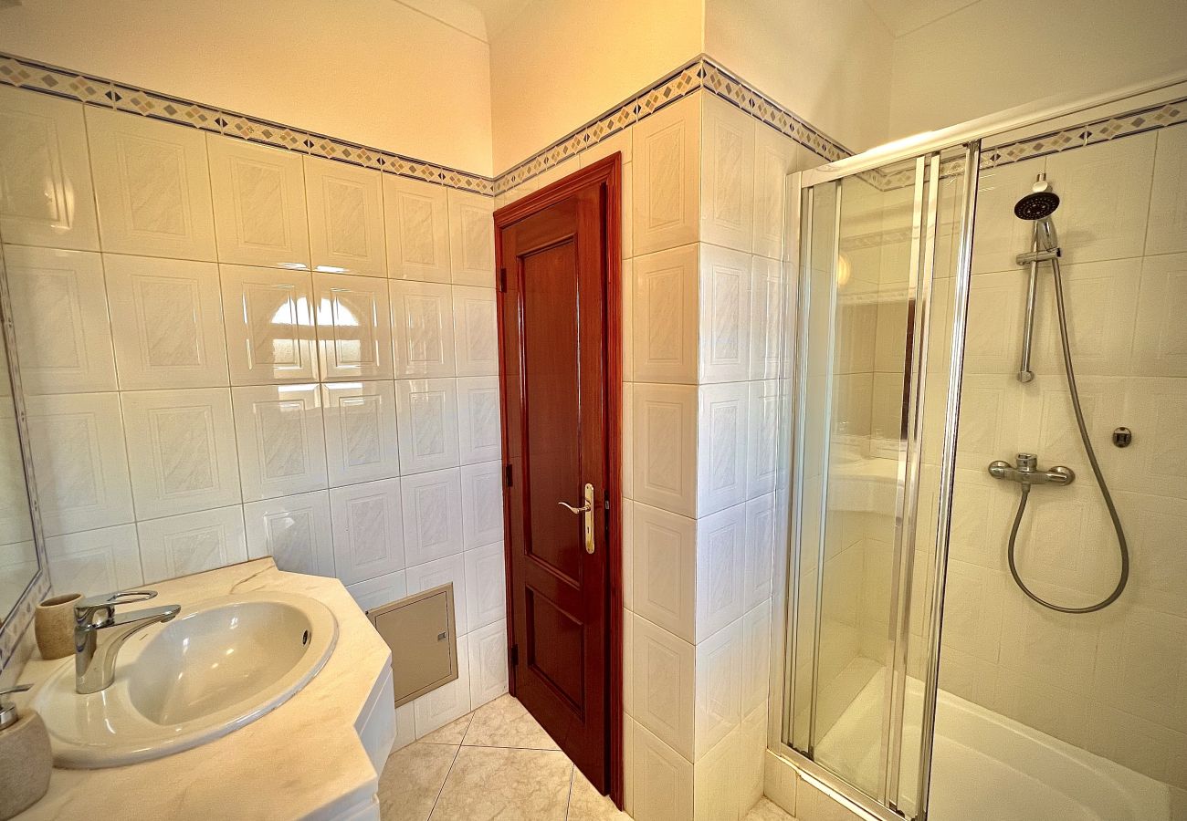 Apartamento em Albufeira - ALBUFEIRA MARINA SOL WITH POOL by HOMING