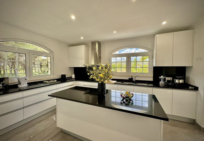 Villa em Quarteira - QUARTEIRA PREMIUM VILLA WITH POOL by HOMING Villa em Quarteira - QUARTEIRA PREMIUM VILLA WITH POOL by HOMING