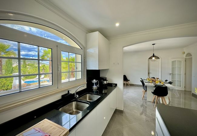 Villa em Quarteira - QUARTEIRA PREMIUM VILLA WITH POOL by HOMING Villa em Quarteira - QUARTEIRA PREMIUM VILLA WITH POOL by HOMING