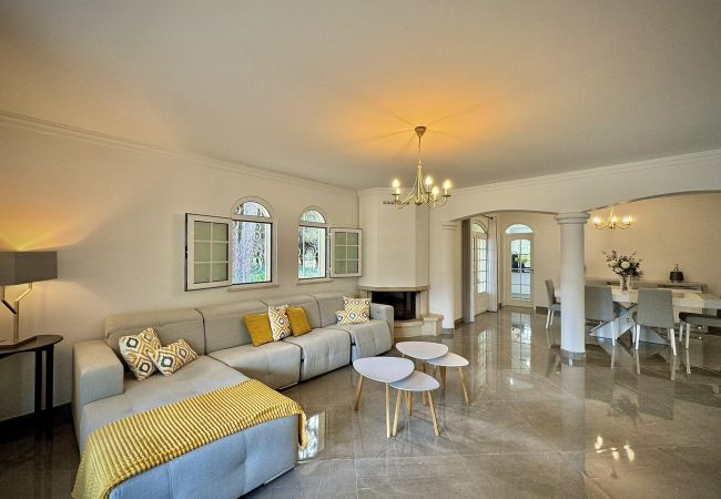 Villa em Quarteira - QUARTEIRA PREMIUM VILLA WITH POOL by HOMING Villa em Quarteira - QUARTEIRA PREMIUM VILLA WITH POOL by HOMING
