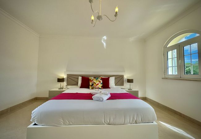 Villa em Quarteira - QUARTEIRA PREMIUM VILLA WITH POOL by HOMING Villa em Quarteira - QUARTEIRA PREMIUM VILLA WITH POOL by HOMING